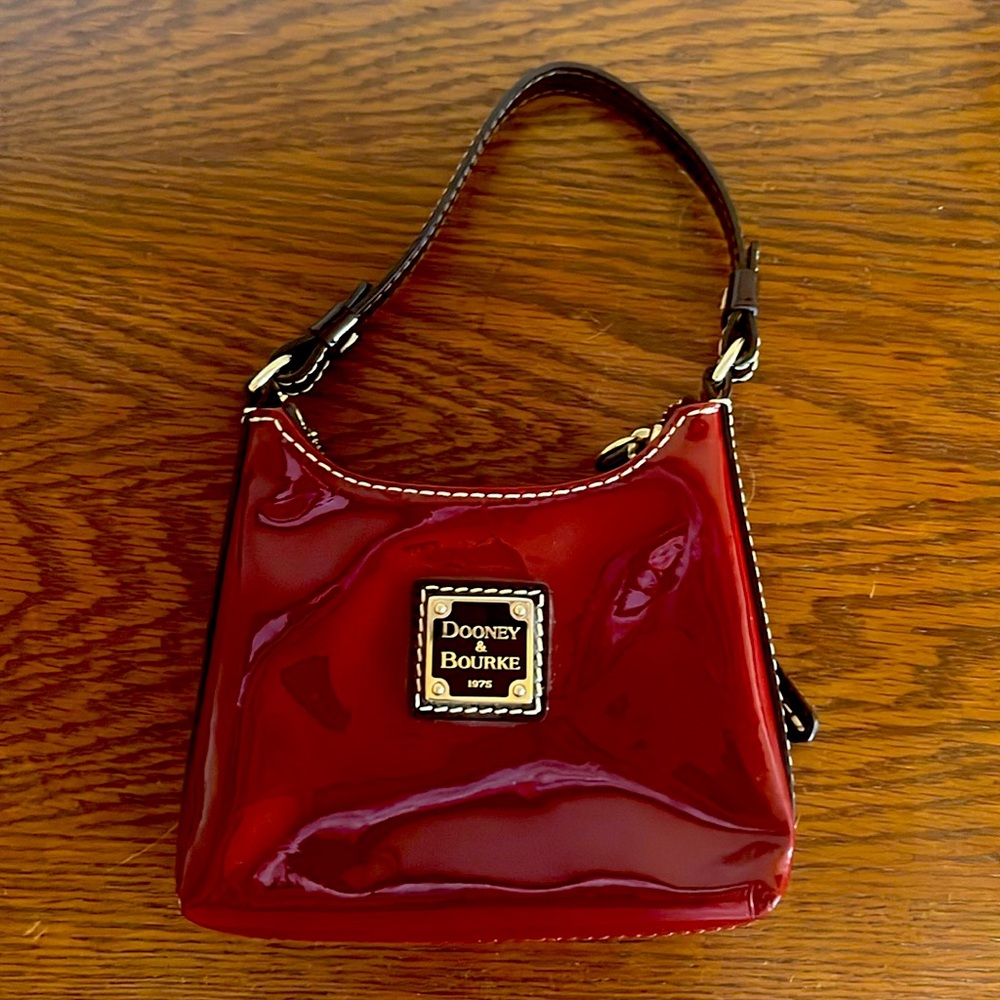 Dooney & Bourke
